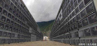 Modern French mining farm using renewable energy